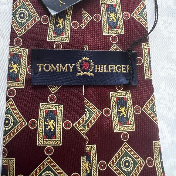 Tommy Hilfiger Vintage Lion Crest Geometric Print Silk Tie - Picture 10 of 13